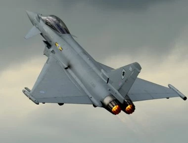 Βρετανικά EF-2000 Typhoon αναχαίτισαν ρωσικό Su-24 στην Μαύρη Θάλασσα